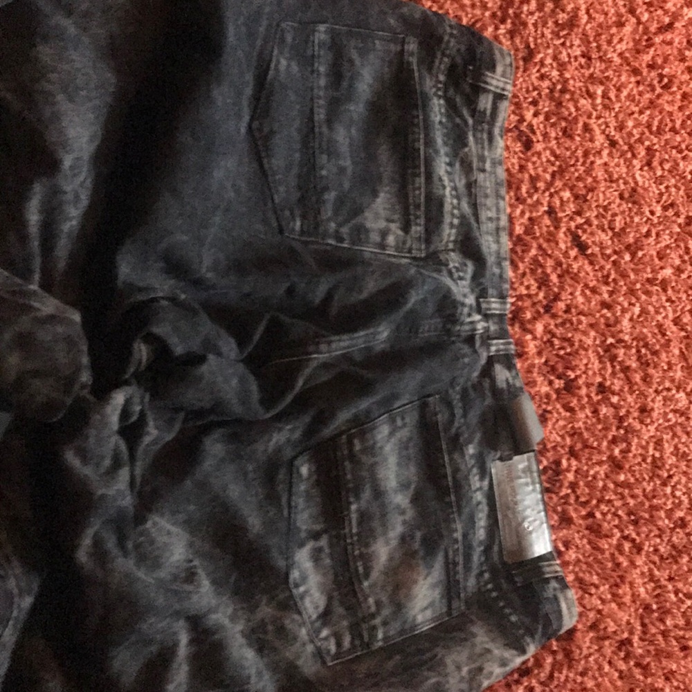 Jeans - Picture 2 of 3